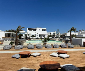 Mykonos Eight